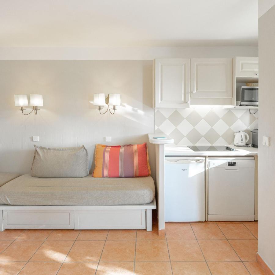 Residence Pierre & Vacances Les Rives De Cannes Mandelieu Bagian luar foto