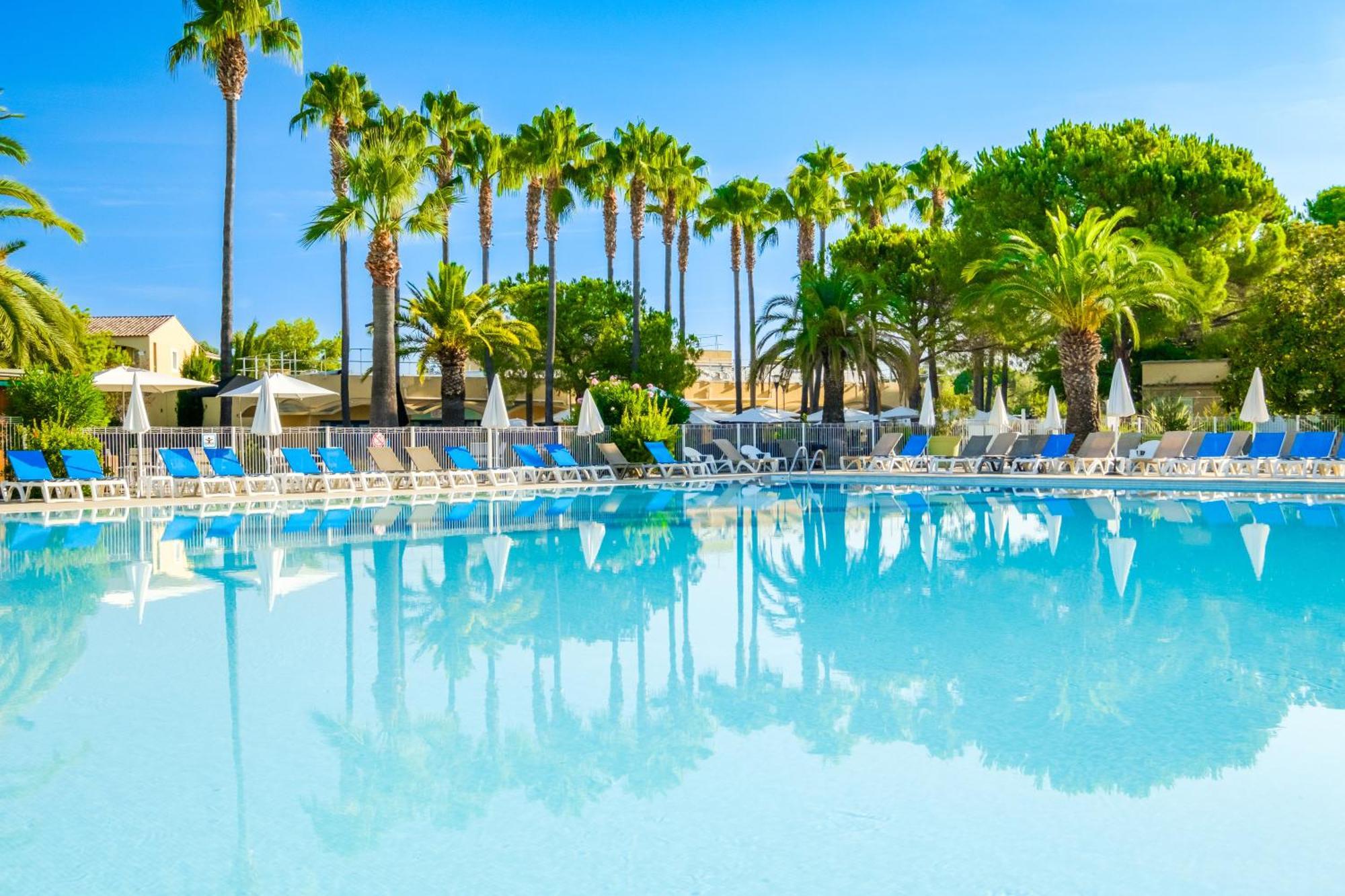 Residence Pierre & Vacances Les Rives De Cannes Mandelieu Bagian luar foto