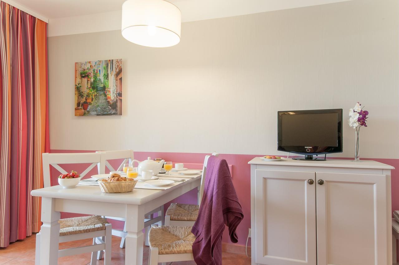 Residence Pierre & Vacances Les Rives De Cannes Mandelieu Ruang foto
