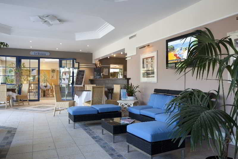 Residence Pierre & Vacances Les Rives De Cannes Mandelieu Bagian luar foto
